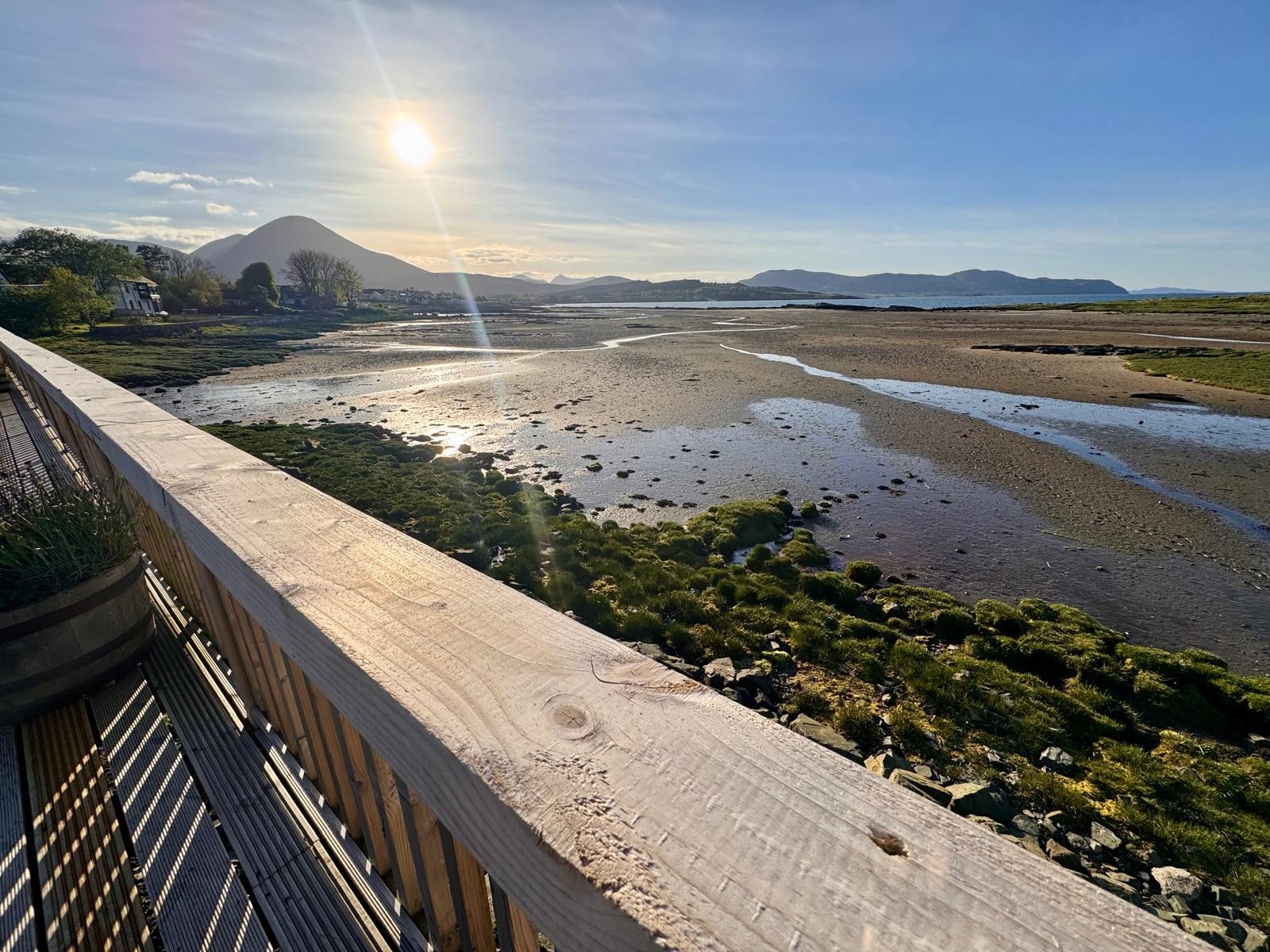 Harrapool Hideout — coastal setting