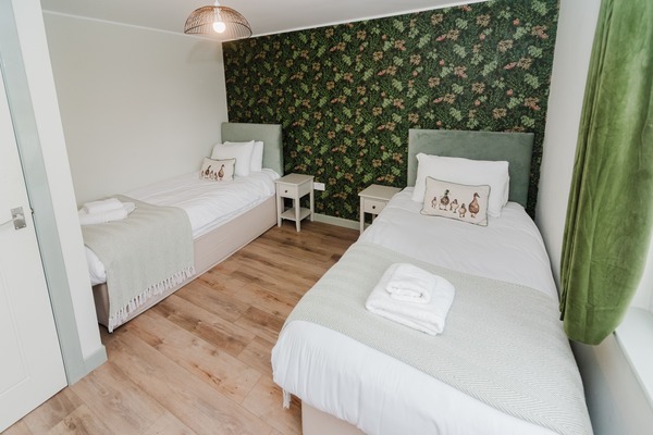 Harrapool Hideout — twin bedroom